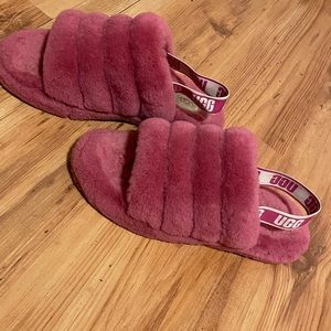 ugg slides